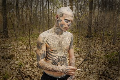 Rick Genest es Zombie Boy con tatuajes de tematica Zombie